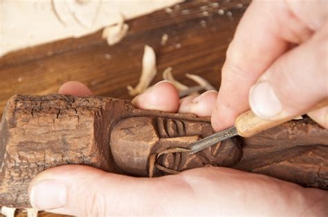 Exquisite Wood Carving Masterpieces